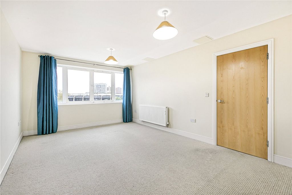 Property photo 2 of 7 Reception Room