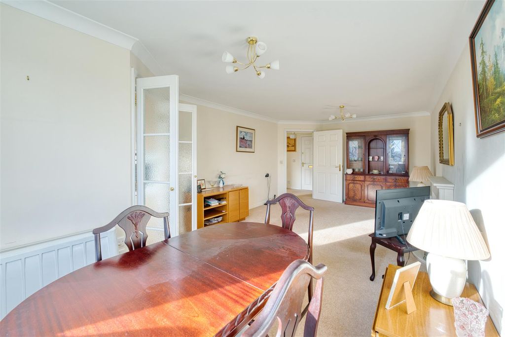 Property photo 3 of 14 Living Room