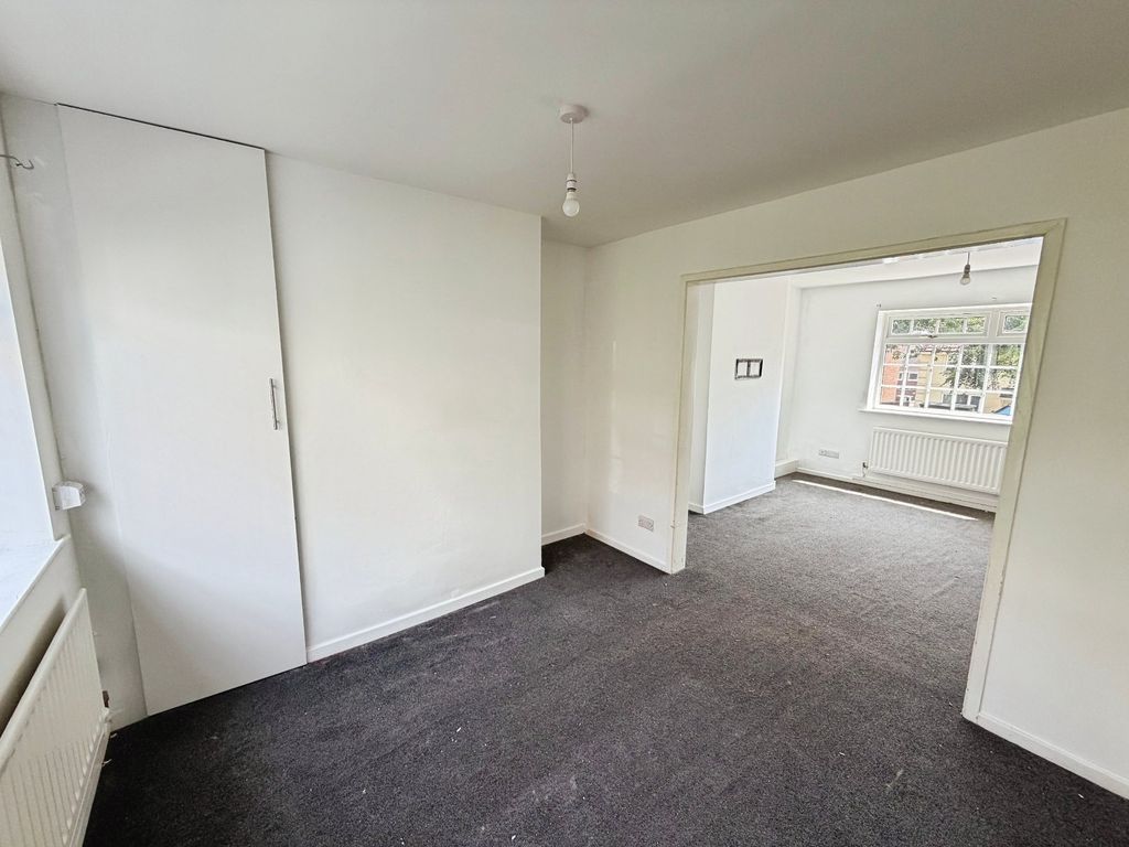 Property photo 3 of 15 Dining Room