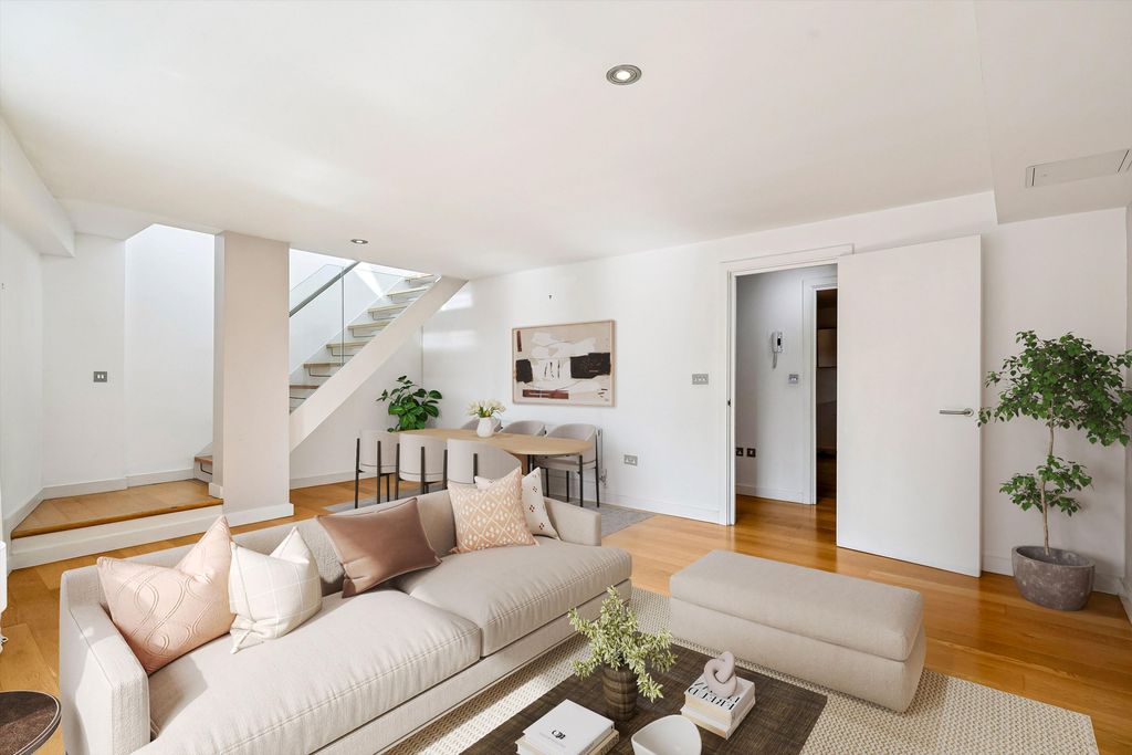 Property photo 2 of 10 Image