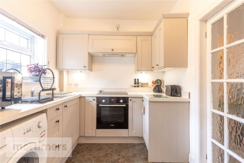 Property photo 2 of 15 Kitchen