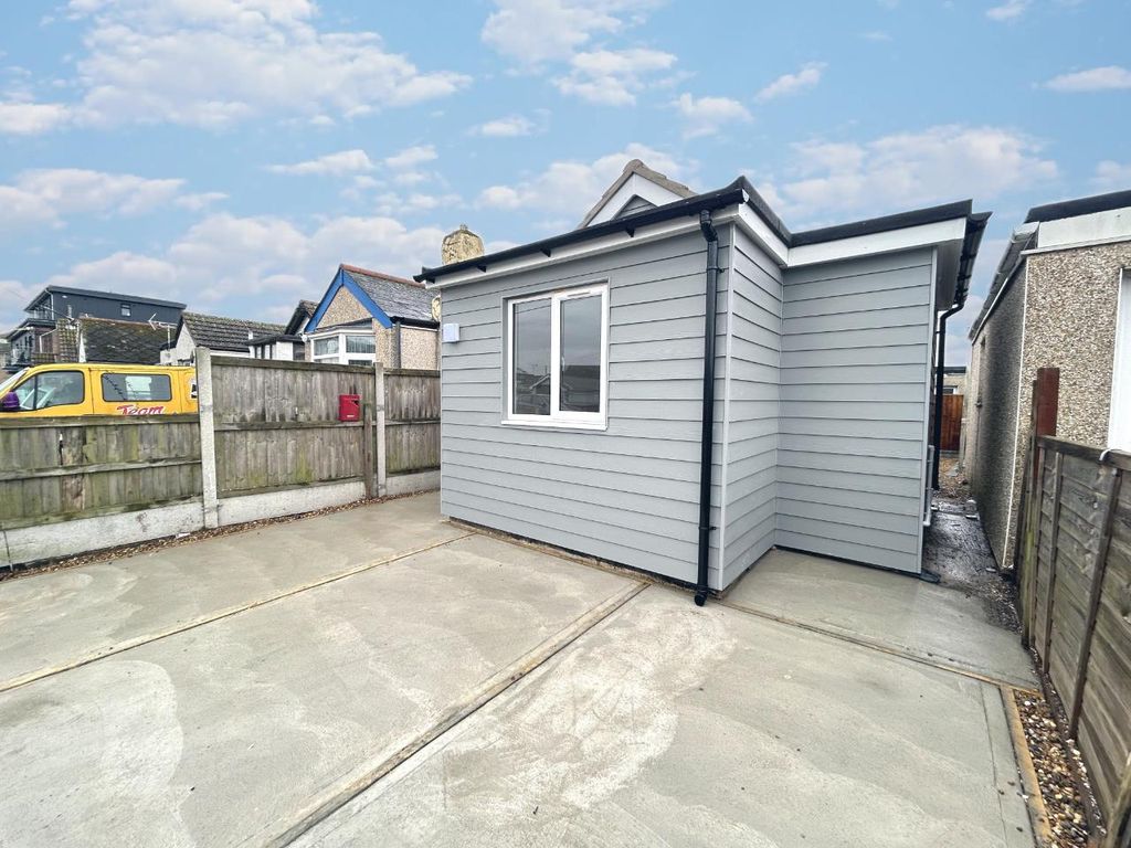Property photo 1 of 7 External.Png