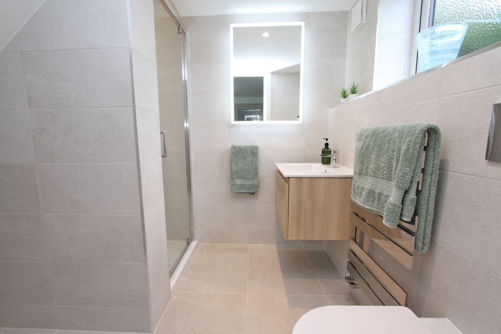 Additional image 15 of 4 bed detached house for saleLincoln Close, Eastbourne BN20