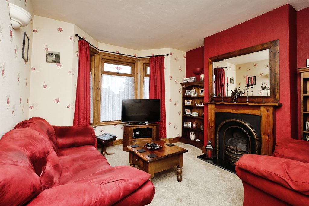 Property photo 1 of 16