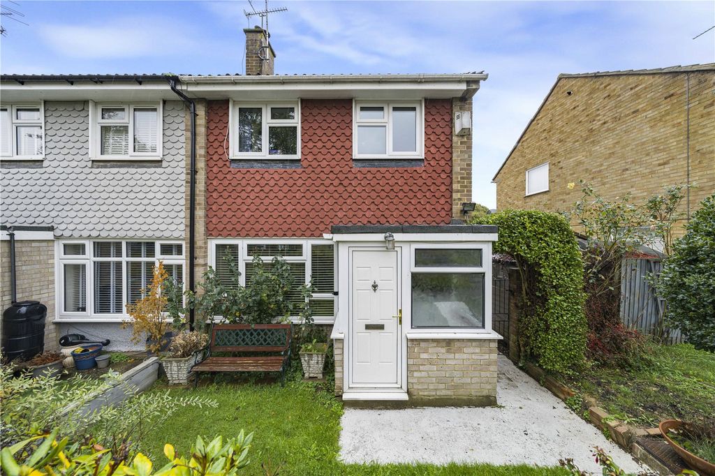 Property photo 1 of 27 Picture No. 30