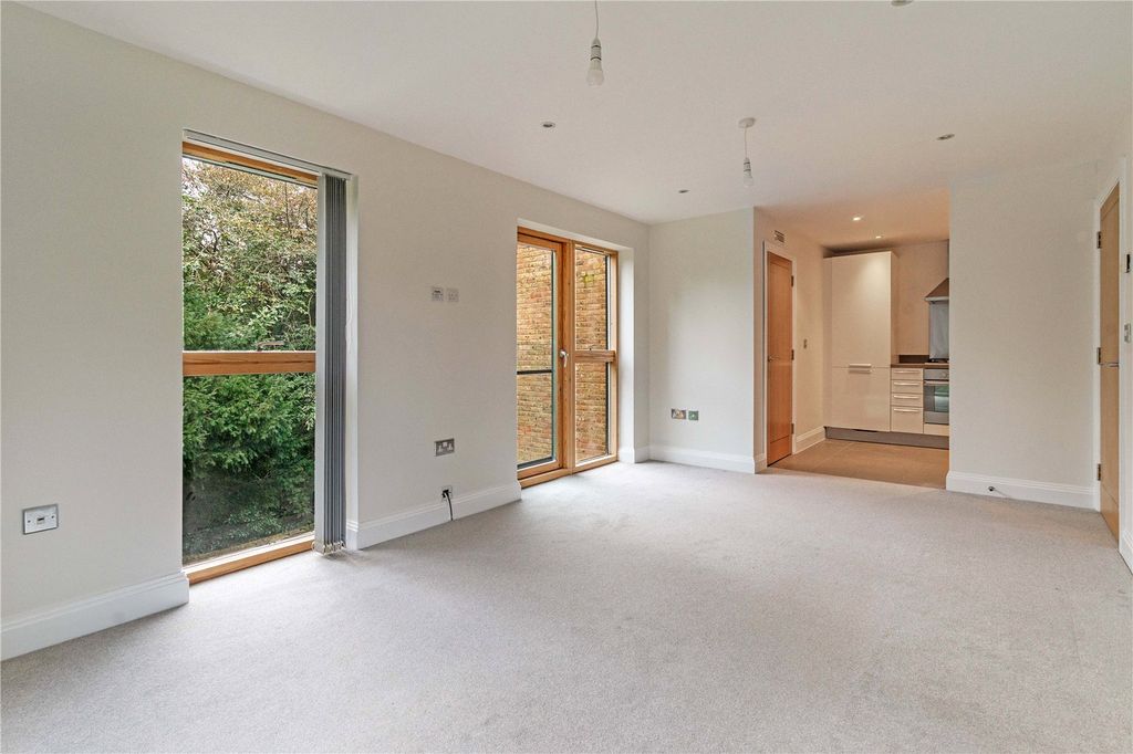 Property photo 3 of 10 Living Room