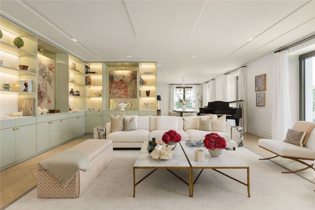 Property photo 2 of 21 Open Plan Living