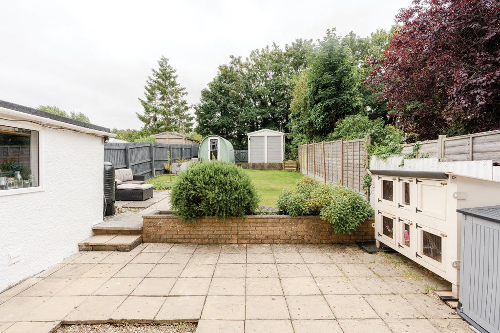 Property photo 2 of 24 Photo 27