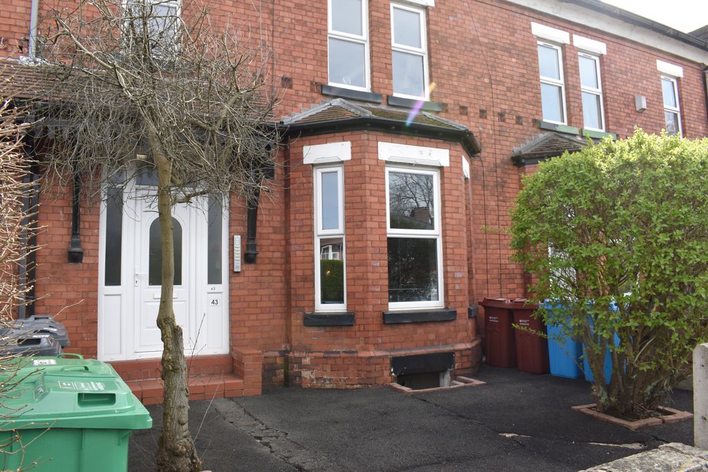 Property photo 1 of 9 Ext 2
