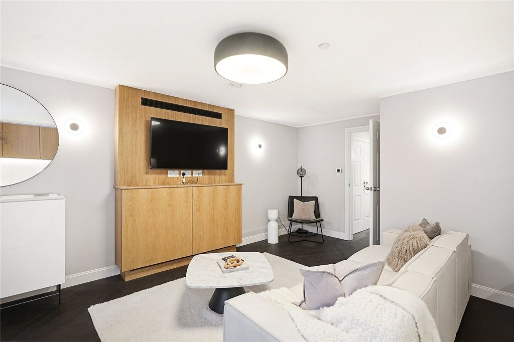 Property photo 3 of 13 Picture No. 06