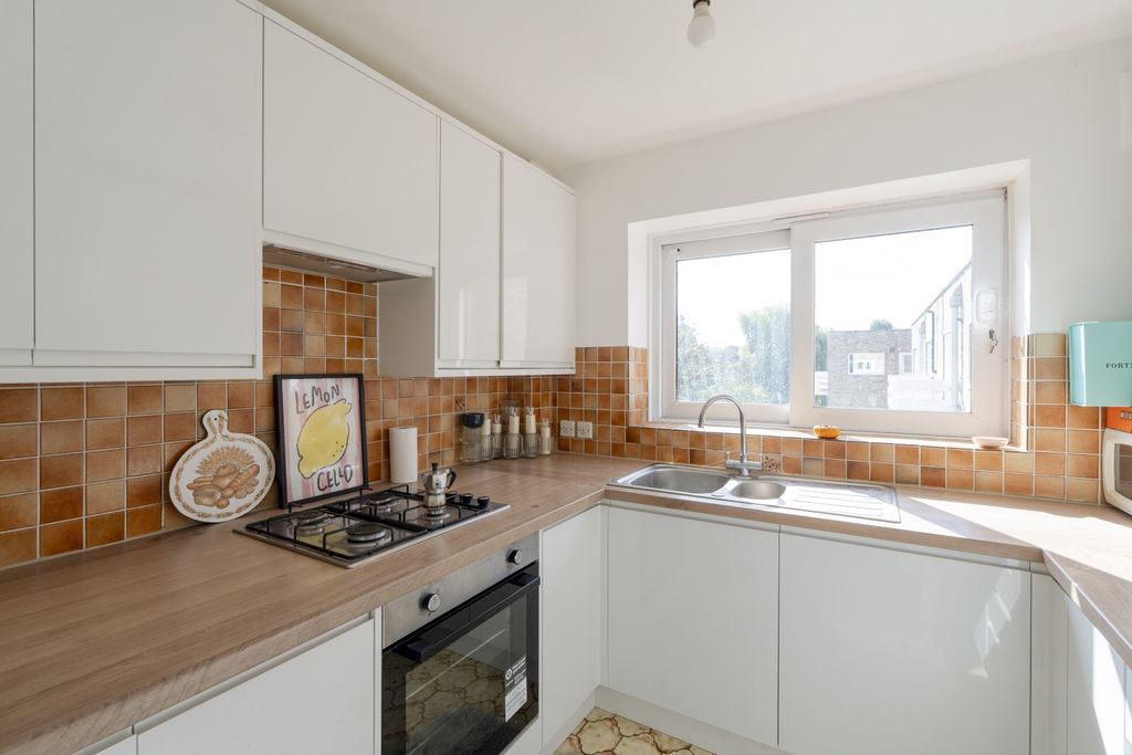 Property photo 1 of 15 Kitchen