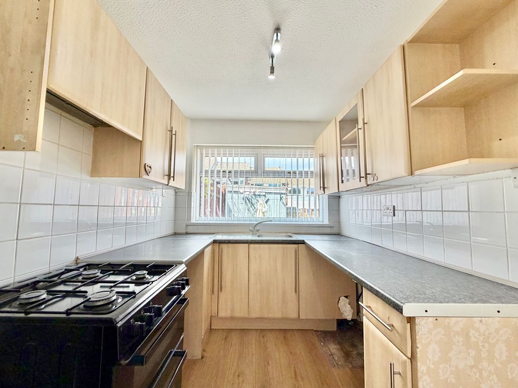 Property photo 2 of 17 Img_2564