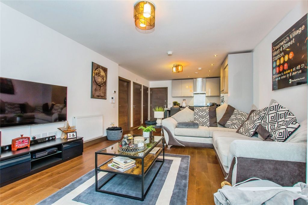 Property photo 3 of 15 Picture No. 08