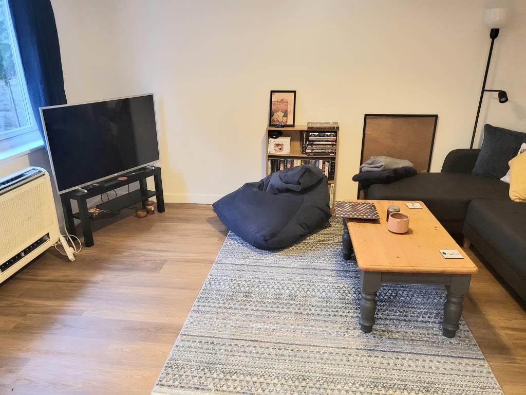 Property photo 2 of 7 Lounge Area