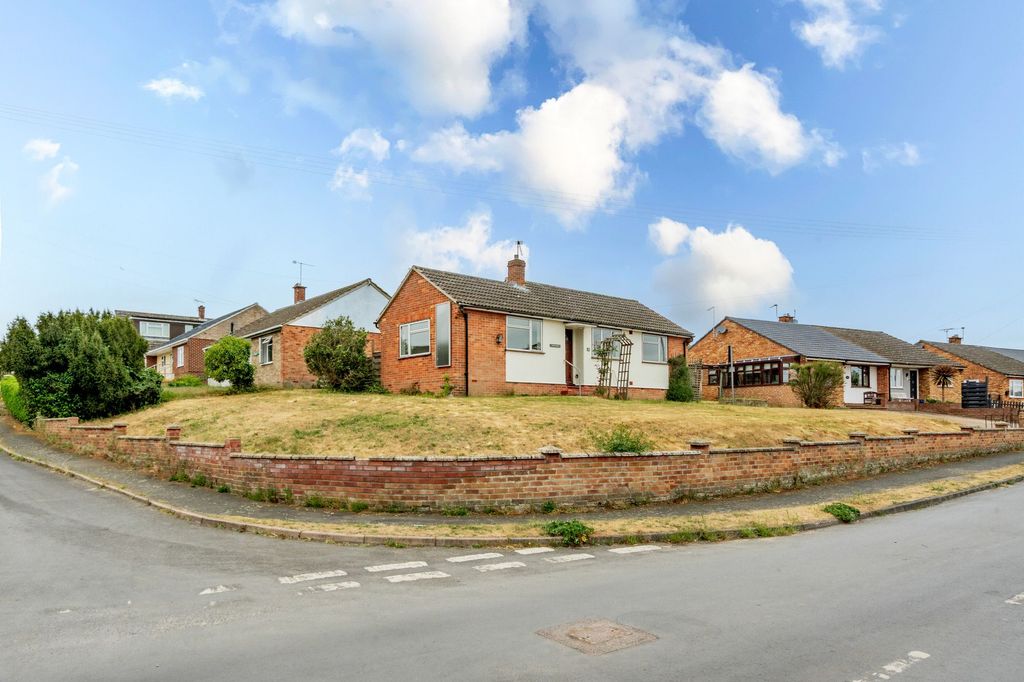 Property photo 1 of 16
