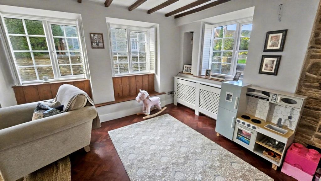 Property photo 3 of 14