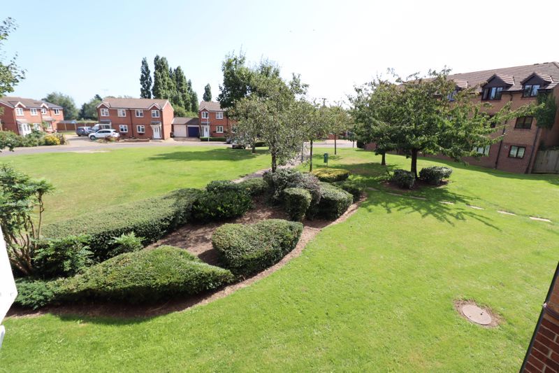 Property photo 1 of 6 Photo 5