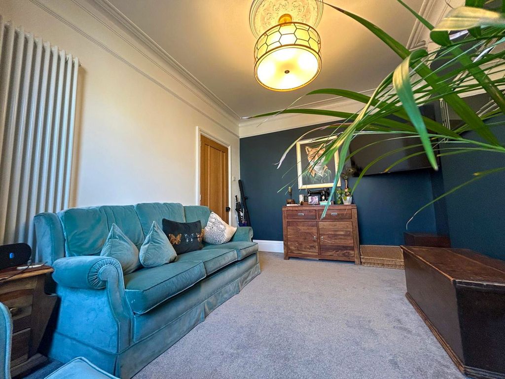 Property photo 3 of 29