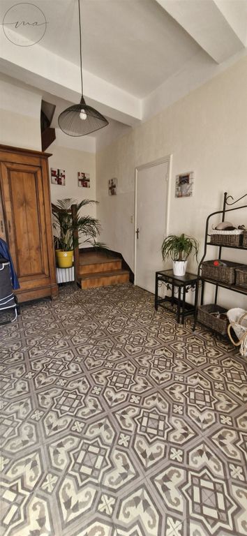 Property photo 1 of 13 3-Room House, 90 m2
