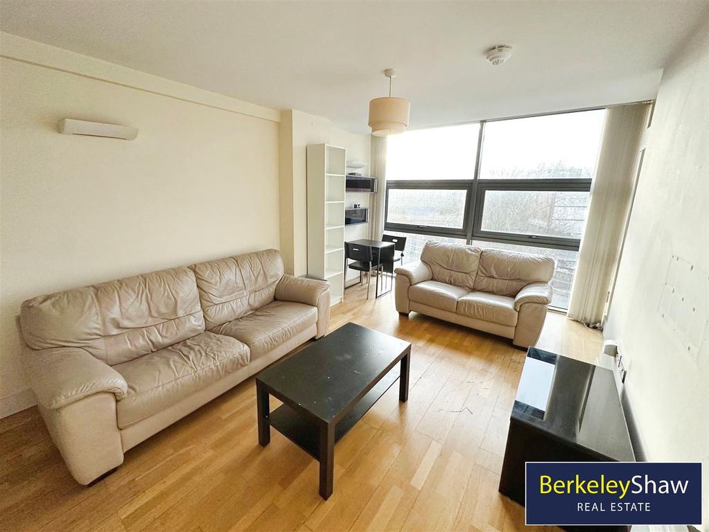 Property photo 2 of 12 Living Room