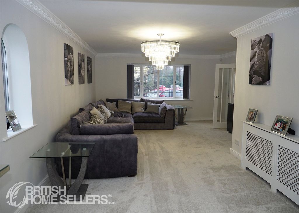 Property photo 2 of 34 Picture No. 39