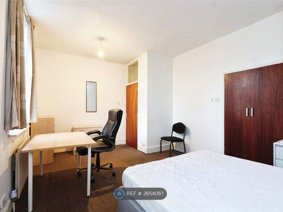 Property photo 3 of 7