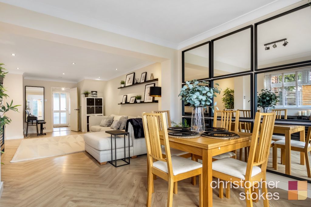 Property photo 3 of 21 4834476