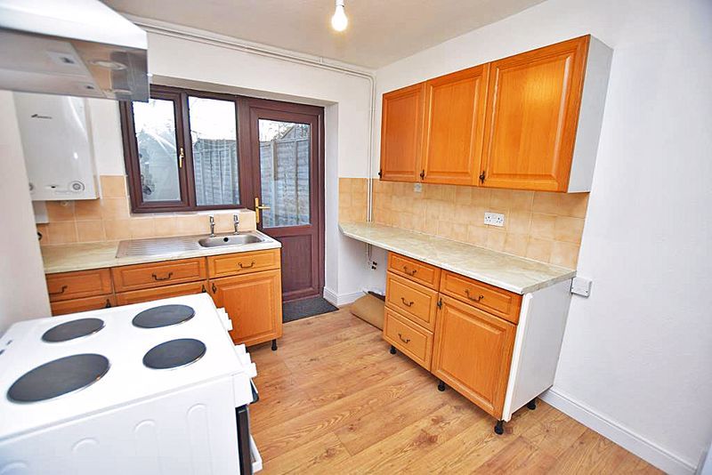 Property photo 3 of 10 Photo 8
