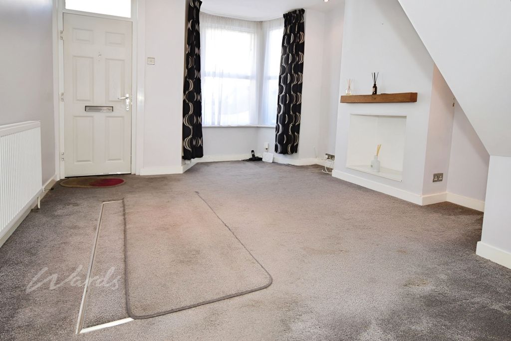Property photo 3 of 9 King Edward Lounge