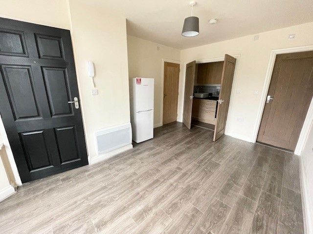 Property photo 1 of 5