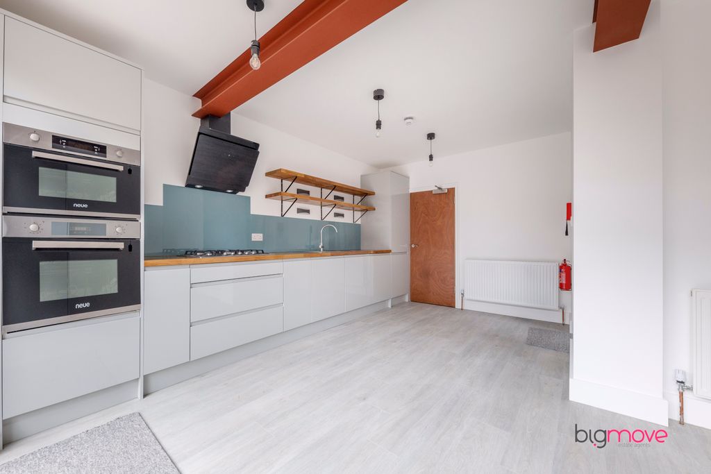 Property photo 2 of 19 Photo 2