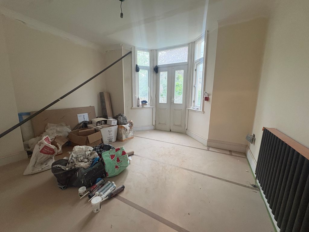 Property photo 3 of 10 Img_3744