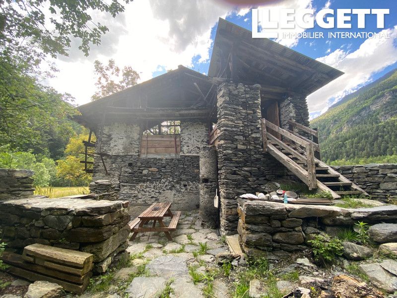 Property photo 1 of 10