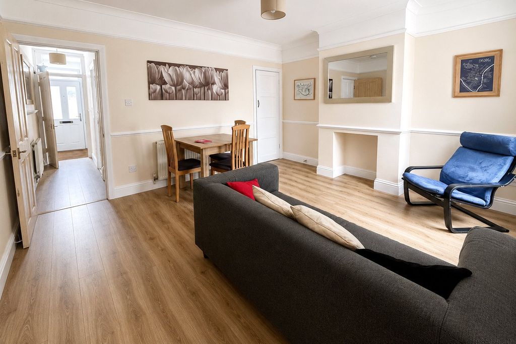Property photo 2 of 13 Picture No. 05