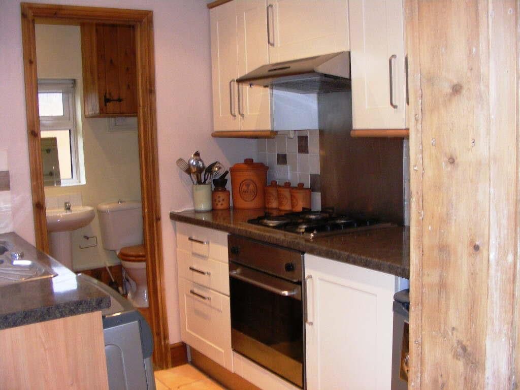 Property photo 1 of 7 Kitchen