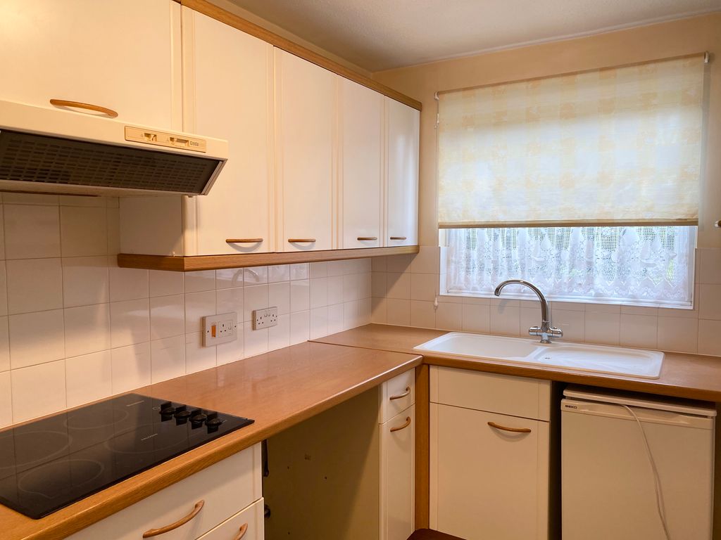 Property photo 2 of 16 Kitchen