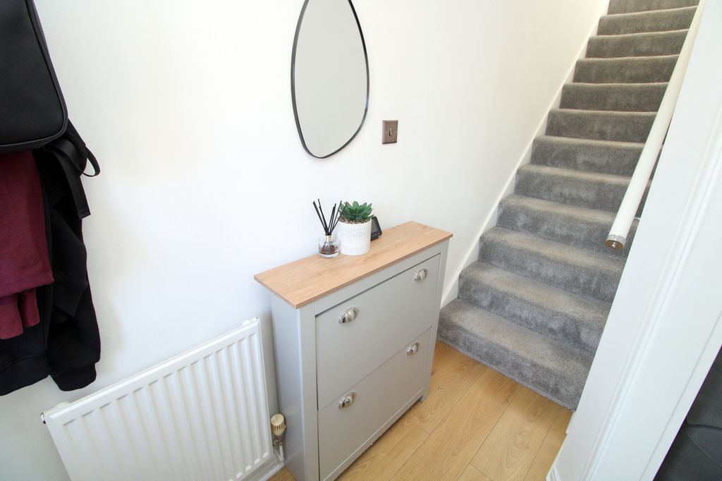 Property photo 3 of 23
