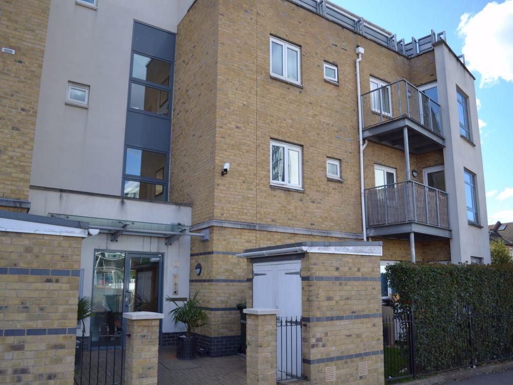 Property photo 1 of 8 1