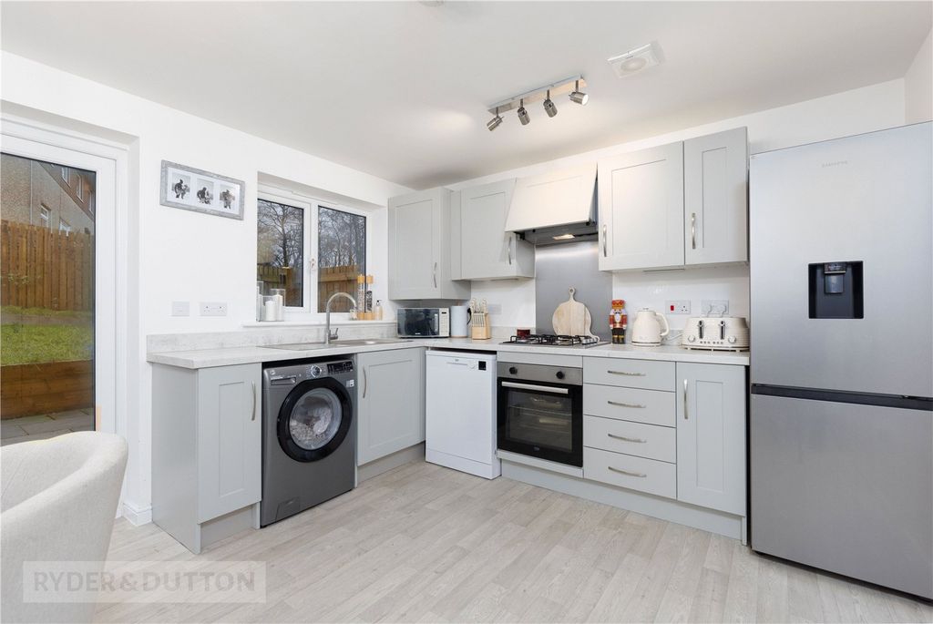 Property photo 2 of 18 Kitchen Diner