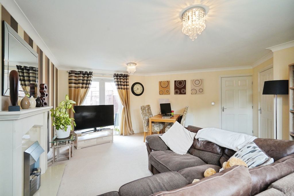 Property photo 2 of 23 Pbox-Img.Jpg