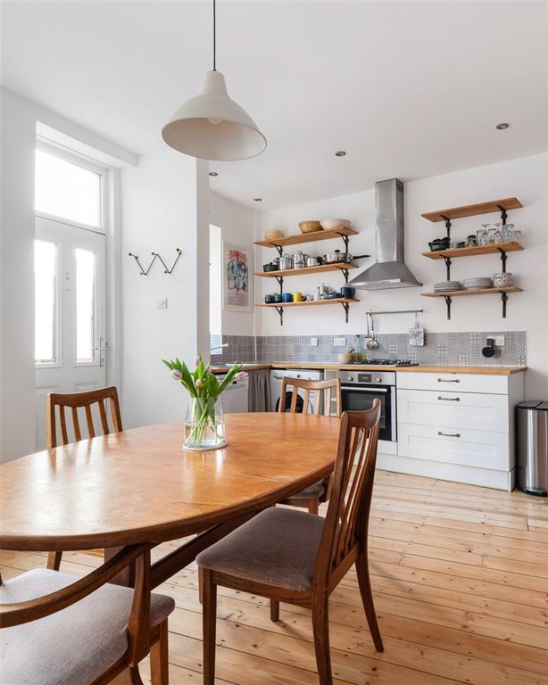 Property photo 3 of 31 Untitled (2 Of 19).Jpg