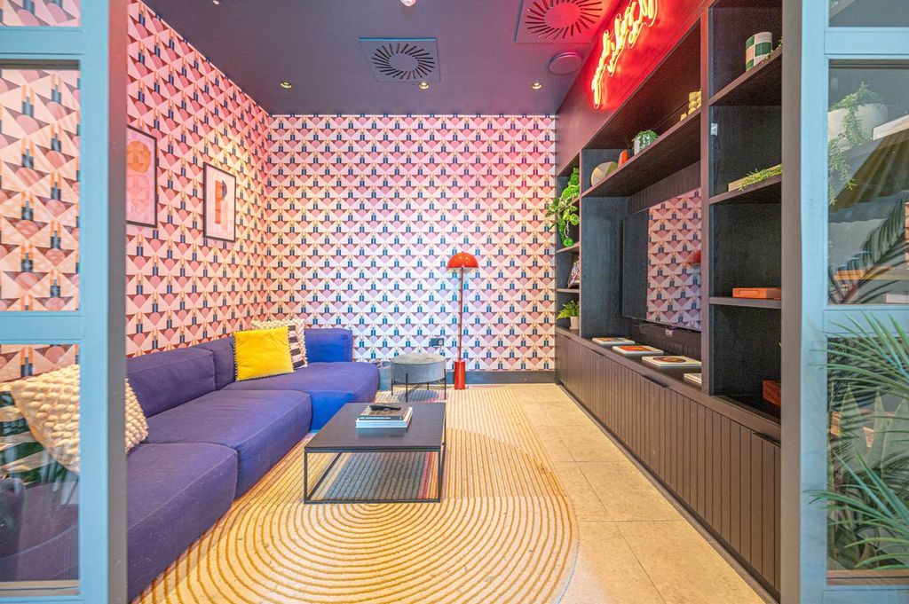 Property photo 1 of 30