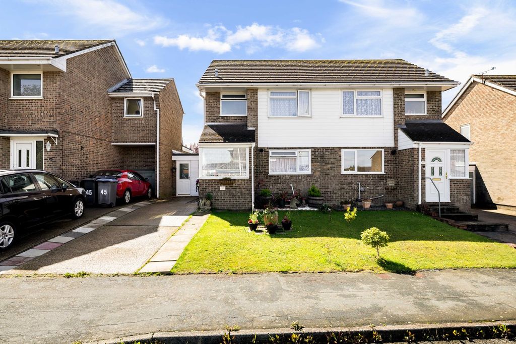 Property photo 1 of 18
