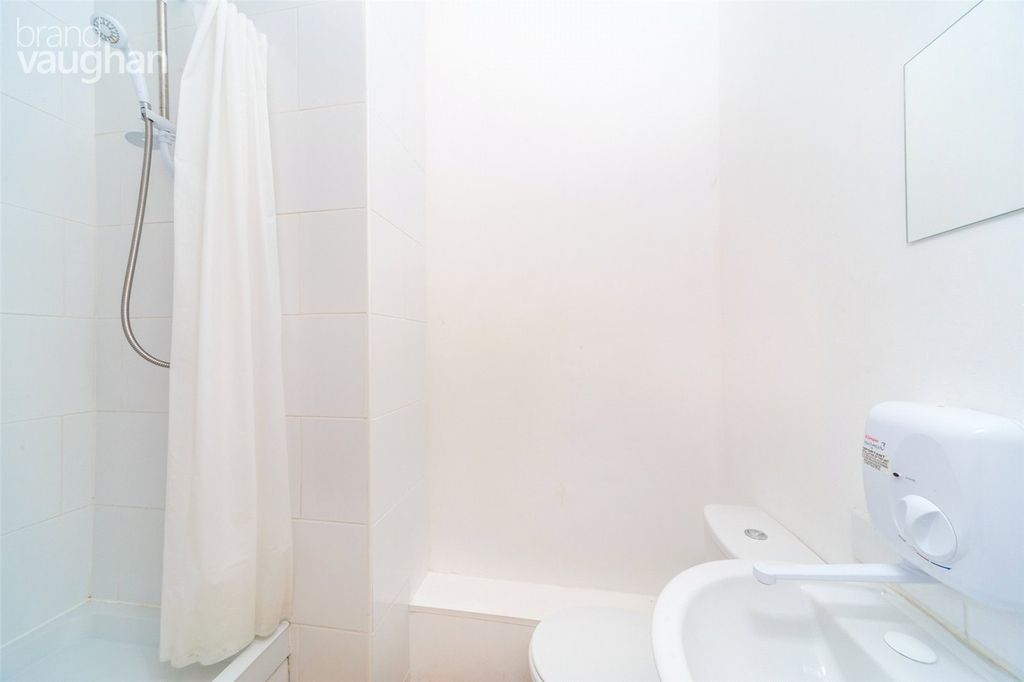Property photo 3 of 4 Shower Room