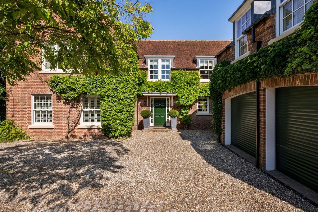 Property photo 2 of 22 Double Garage