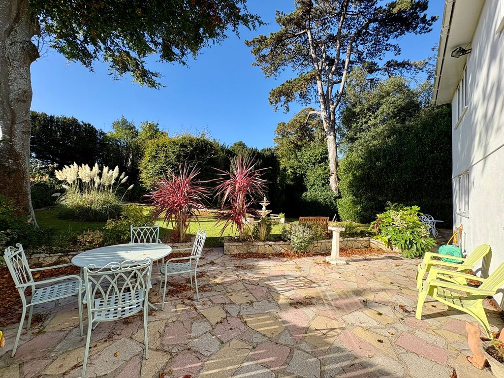 Property photo 3 of 25