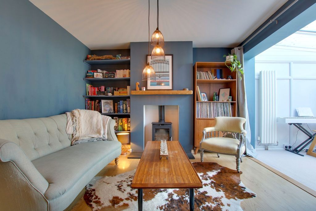 Property photo 2 of 44