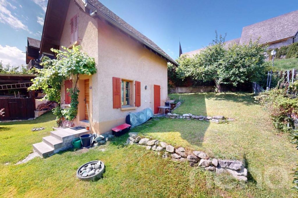 Property photo 3 of 11