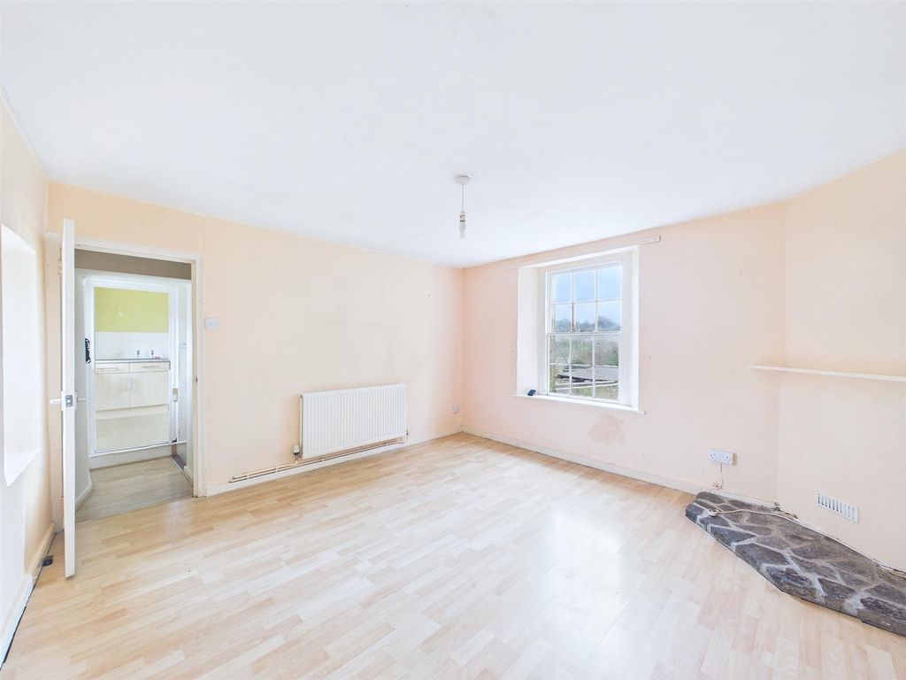 Property photo 3 of 19 Block Of 2 Flats (6).Jpg