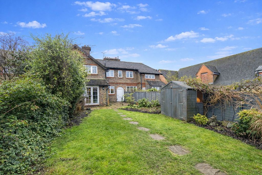 Property photo 2 of 29